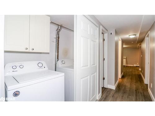 321 St Vincent Street, Barrie, ON - Indoor Photo Showing Laundry Room