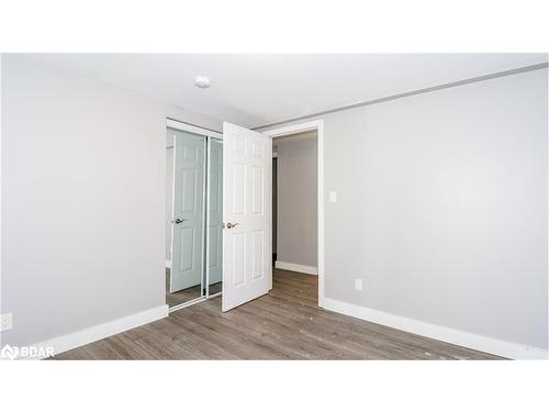 321 St Vincent Street, Barrie, ON - Indoor Photo Showing Other Room