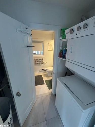 895 Maplewood Drive, Innisfil, ON - Indoor Photo Showing Laundry Room