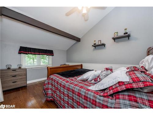 1032 Cowbell Lane, Severn Bridge, ON - Indoor Photo Showing Bedroom