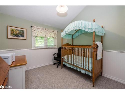 1032 Cowbell Lane, Severn Bridge, ON - Indoor Photo Showing Bedroom