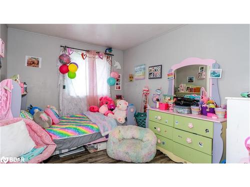 321 St Vincent Street, Barrie, ON - Indoor Photo Showing Bedroom