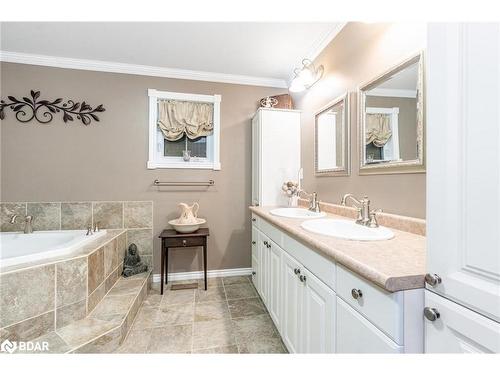 22 O'Donnell Court, Penetanguishene, ON - Indoor Photo Showing Bathroom