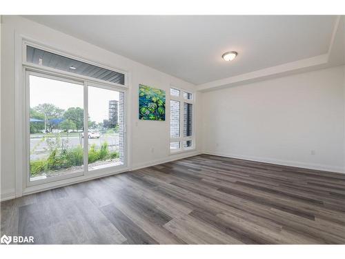 68 Wyn Wood Lane, Orillia, ON - Indoor Photo Showing Other Room