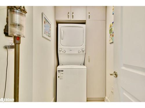 1503-6 Toronto Street, Barrie, ON - Indoor Photo Showing Laundry Room