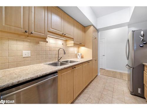 102-45 Ferndale Drive S, Barrie, ON - Indoor Photo Showing Kitchen With Double Sink