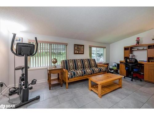 22 Primrose Lane, Innisfil, ON - Indoor Photo Showing Living Room