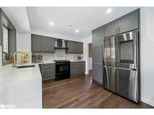 64 Golden Meadow Road, Barrie, ON - Indoor Photo Showing Kitchen