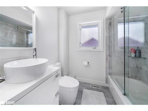 64 Golden Meadow Road, Barrie, ON - Indoor Photo Showing Bathroom