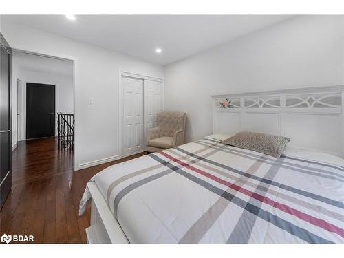 64 Golden Meadow Road, Barrie, ON - Indoor Photo Showing Bedroom