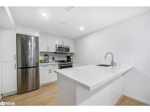 64 Golden Meadow Road, Barrie, ON - Indoor Photo Showing Kitchen