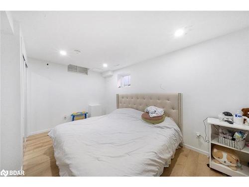 64 Golden Meadow Road, Barrie, ON - Indoor Photo Showing Bedroom