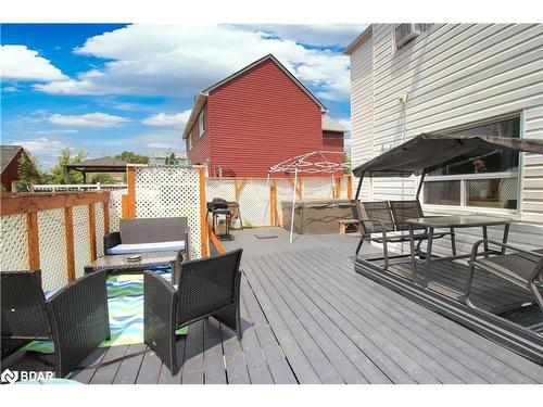 28 Radford Avenue, Fort Erie, ON - Outdoor With Deck Patio Veranda With Exterior