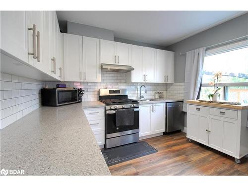 28 Radford Avenue, Fort Erie, ON - Indoor Photo Showing Kitchen