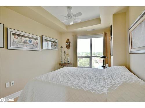 709-6 Toronto Street, Barrie, ON - Indoor Photo Showing Bedroom