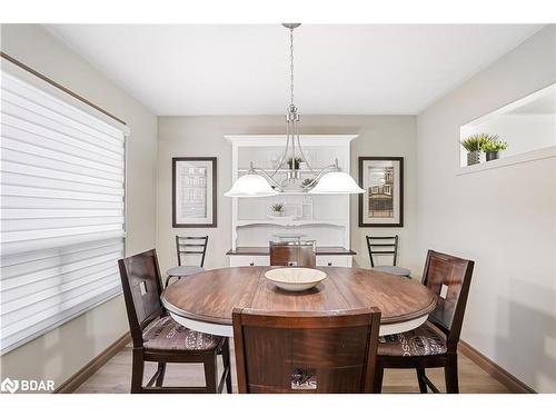 2053 Chantler Street, Innisfil, ON - Indoor Photo Showing Dining Room