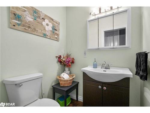 180 Angeline Street N, Lindsay, ON - Indoor Photo Showing Bathroom