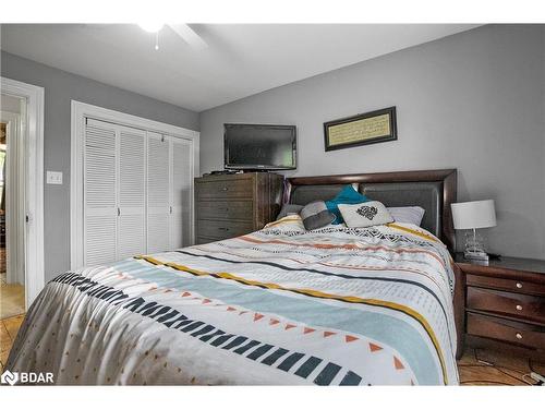 180 Angeline Street N, Lindsay, ON - Indoor Photo Showing Bedroom