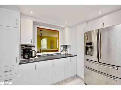 1236 Golden Beach Road, Bracebridge, ON - Indoor Photo Showing Kitchen