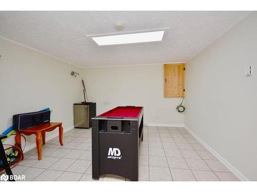 1236 Golden Beach Road, Bracebridge, ON - Indoor Photo Showing Other Room