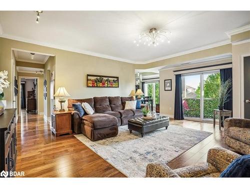 102-100 Dean Avenue, Barrie, ON - Indoor Photo Showing Living Room