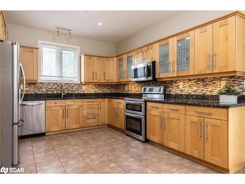 78 Fairway Crescent, Wasaga Beach, ON - Indoor Photo Showing Kitchen