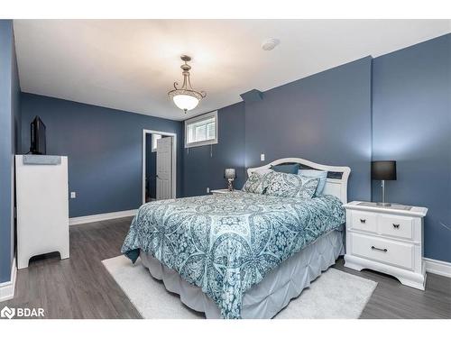 78 Fairway Crescent, Wasaga Beach, ON - Indoor Photo Showing Bedroom