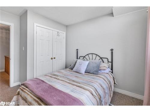 183 Stanley Street, Barrie, ON - Indoor Photo Showing Bedroom