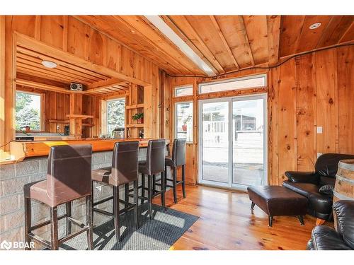 1027 Niagara Stone Road, Niagara-On-The-Lake, ON - Indoor Photo Showing Dining Room