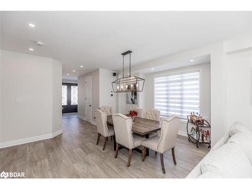 45 Wood Crescent, Angus, ON - Indoor Photo Showing Dining Room