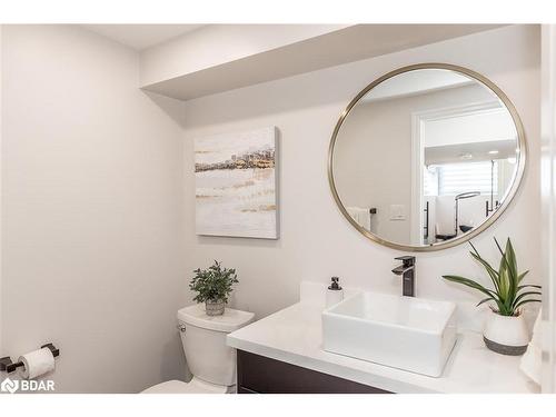 45 Wood Crescent, Angus, ON - Indoor Photo Showing Bathroom