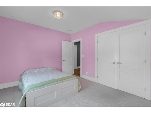 938 Corner Avenue, Lefroy, ON - Indoor Photo Showing Bedroom