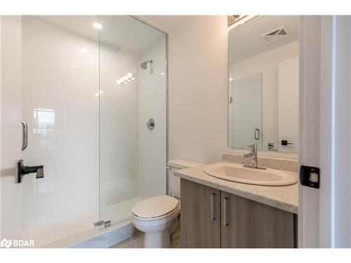 407-1 Chef Lane, Barrie, ON - Indoor Photo Showing Bathroom