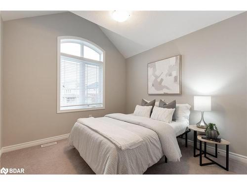 1745 Beaverbrook Avenue, London, ON - Indoor Photo Showing Bedroom