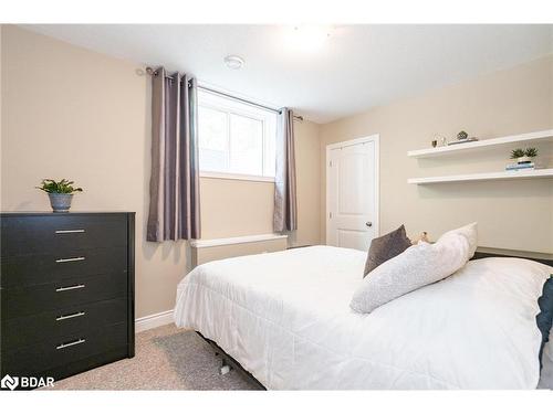 64 Mcdermitt Trail, Victoria Harbour, ON - Indoor Photo Showing Bedroom