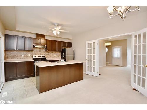 9-175 Stanley Street, Barrie, ON - Indoor Photo Showing Kitchen