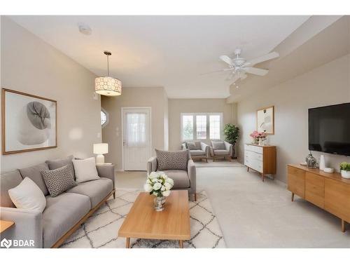 9-175 Stanley Street, Barrie, ON - Indoor Photo Showing Living Room