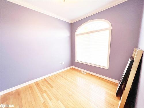 33 Cumming Drive, Barrie, ON - Indoor Photo Showing Other Room