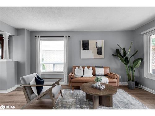 23 Churchland Drive, Barrie, ON - Indoor Photo Showing Living Room