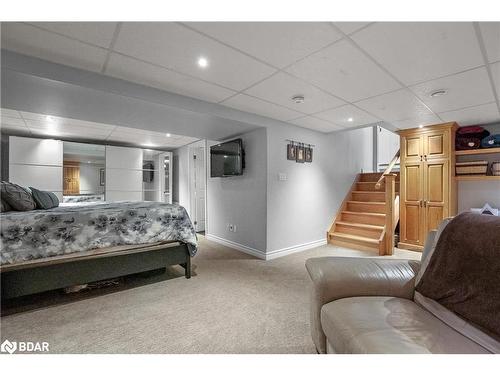 126 Adelaide Street N, Lindsay, ON - Indoor Photo Showing Bedroom