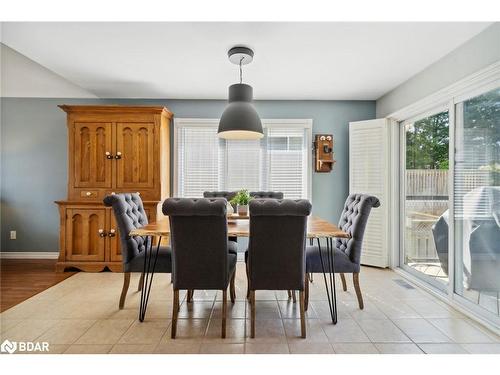 38 Wesley Avenue, Wasaga Beach, ON - Indoor Photo Showing Dining Room