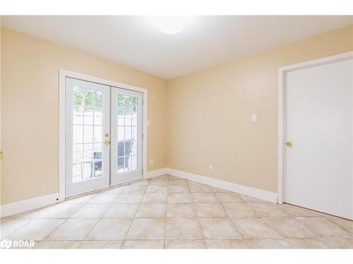 8 White Pine Place, Barrie, ON - Indoor Photo Showing Other Room