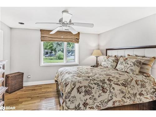 4 Brookdale Drive, Barrie, ON - Indoor Photo Showing Bedroom