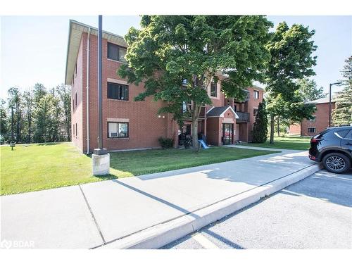 J1-159 Edgehill Drive, Barrie, ON - Outdoor