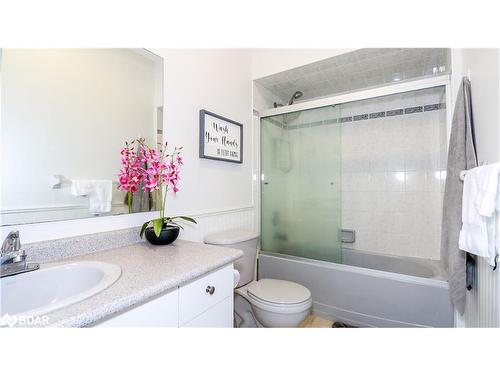 59 Silver Trail, Barrie, ON - Indoor Photo Showing Bathroom