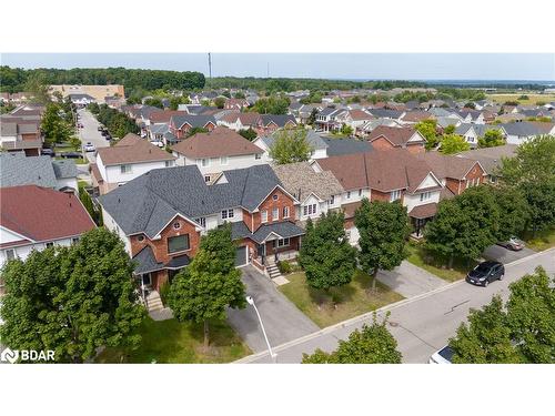 176 Thrushwood Drive, Barrie, ON 