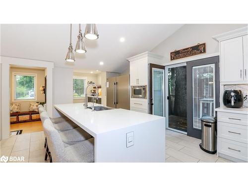 2169 Willard Avenue, Innisfil, ON - Indoor Photo Showing Kitchen