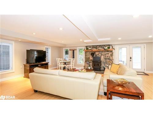 2169 Willard Avenue, Innisfil, ON - Indoor Photo Showing Living Room With Fireplace