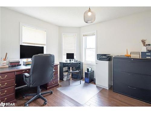 142 Livingstone Street W, Barrie, ON - Indoor Photo Showing Office