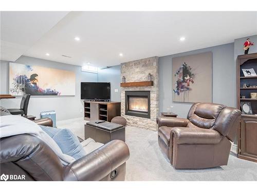 142 Livingstone Street W, Barrie, ON - Indoor With Fireplace